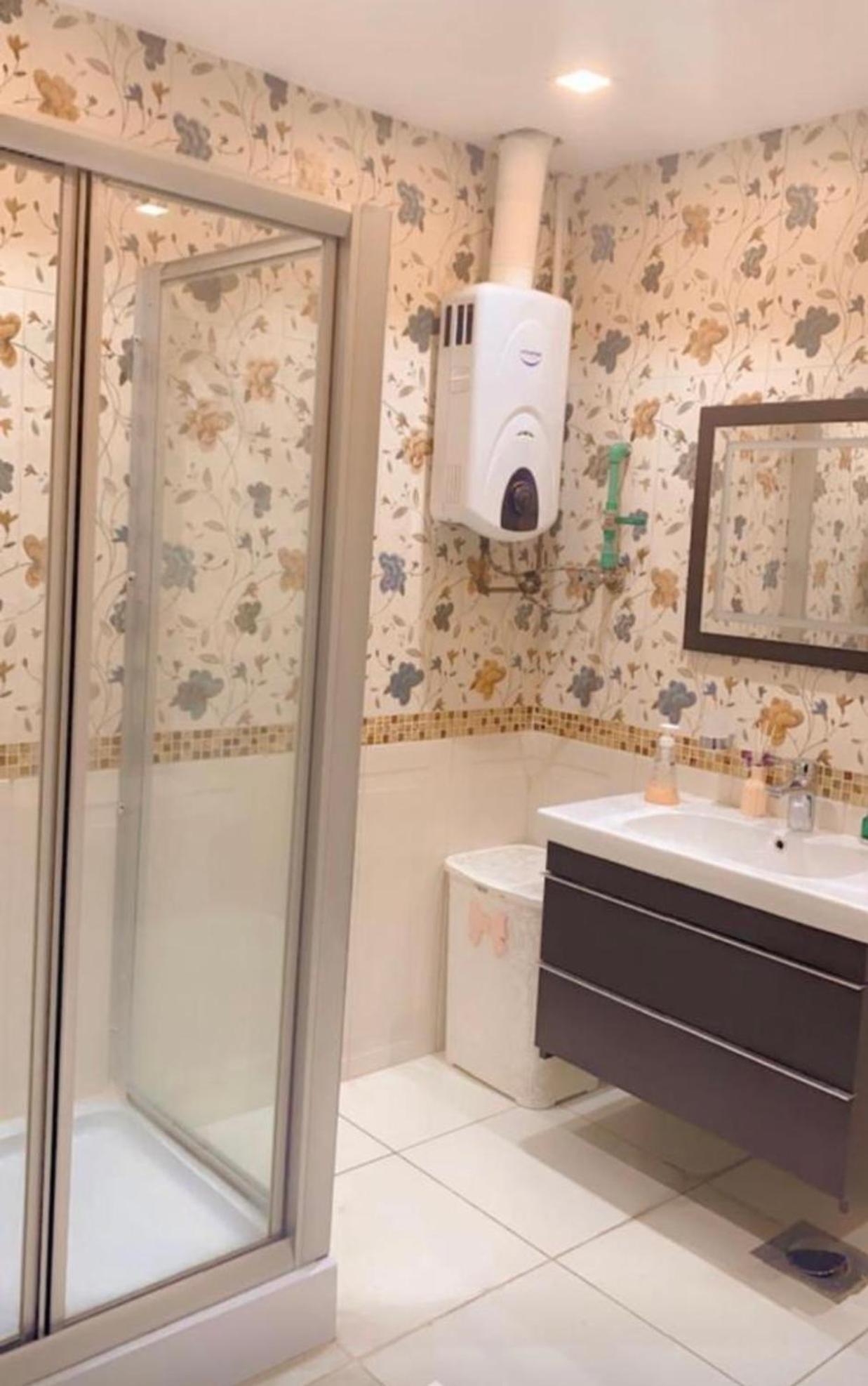 Hotel Apartment *